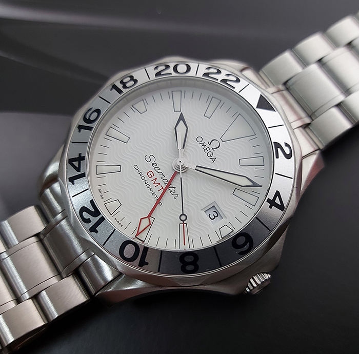 Omega Seamaster 300M GMT White Dial Wristwatch Ref. 2538.20