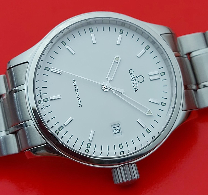Omega Classic Date Automatic Wristwatch Ref. 5203.20