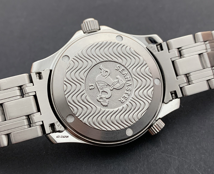 Omega Seamaster Professional MIDSIZE Chronometer Wristwatch 300M Ref. 2552.20