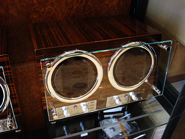 W2121EB Watch winder for 2 watches in ebonywood veneer