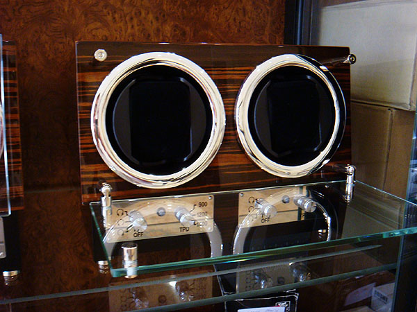 W2121EB Watch winder for 2 watches in ebony woodveneer