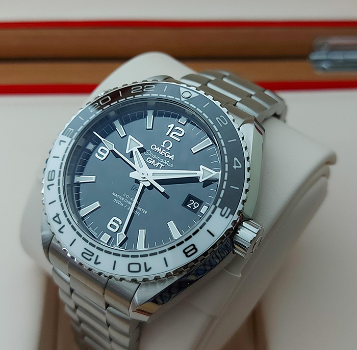 Omega Seamaster Planet Ocean 600M Co-Axial GMT Ref. 215.30.44.22.01.001