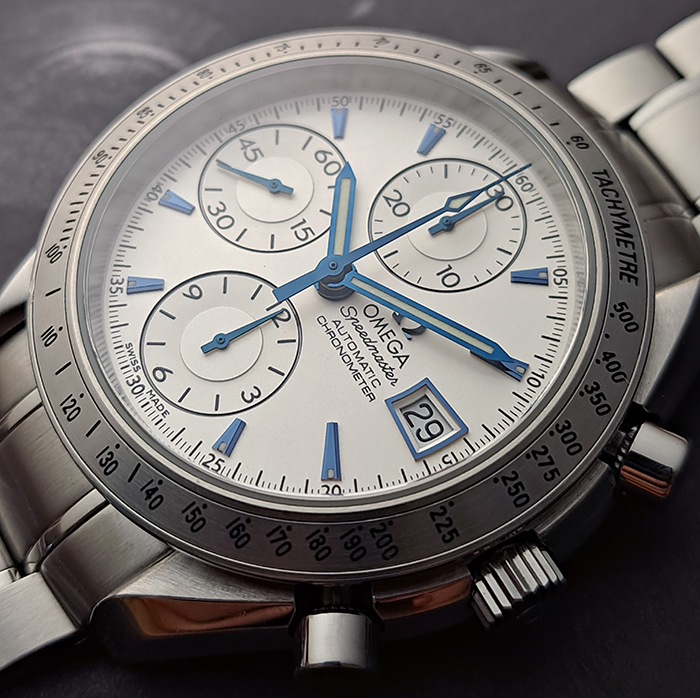 Omega Speedmaster Automatic Chronograph Limited Japan Edition Ref. 3211.32