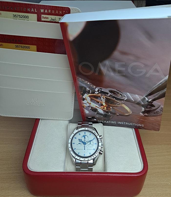 Omega Speedmaster Professional Moonphase 18K White Gold Bezel Ref. 3575.20