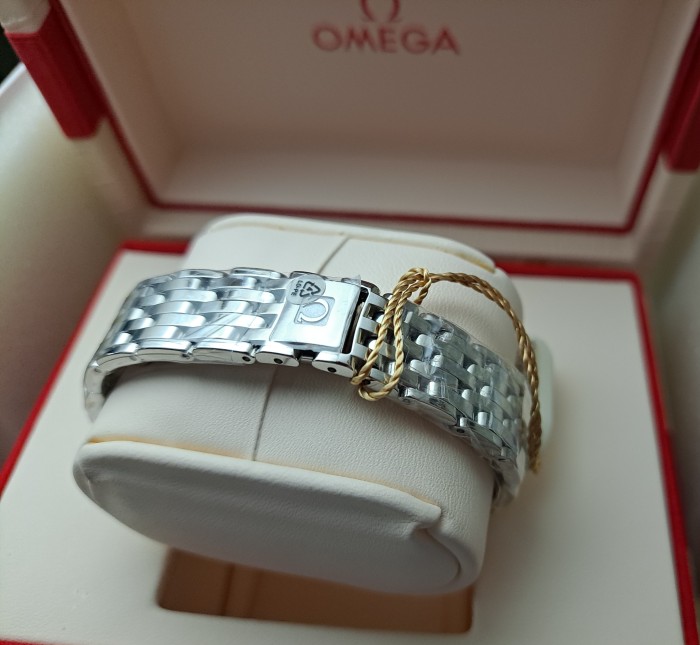 Ladies Omega De Ville Prestige 'Butterfly' Diamond Dial Ref. 424.10.27.60.52.001
