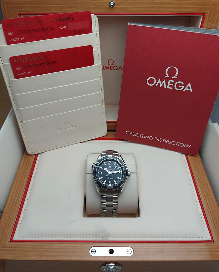 Midsize Omega Seamaster Planet Ocean 600M Co-Axial Chronometer Ref. 232.30.38.20.01.001