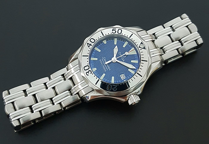 Ladies' Omega 300M Seamaster Quartz Wristwatch Ref. 2283.80