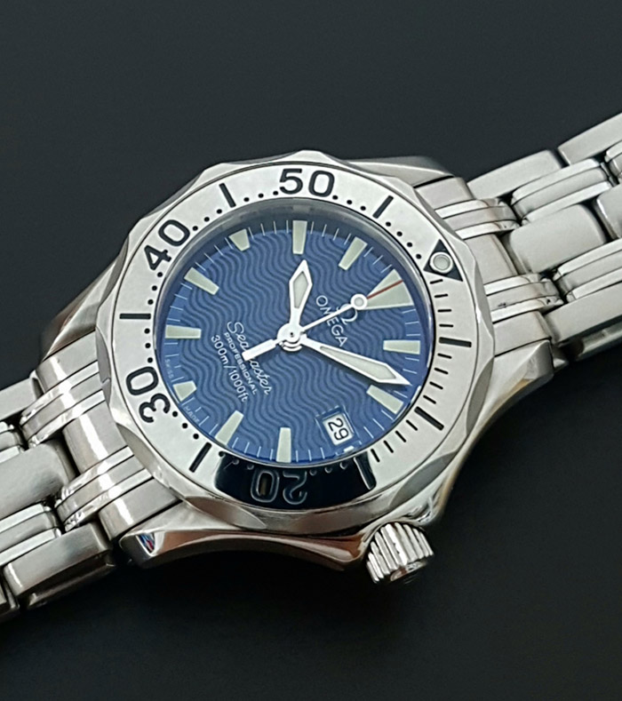 Ladies' Omega 300M Seamaster Quartz Wristwatch Ref. 2283.80