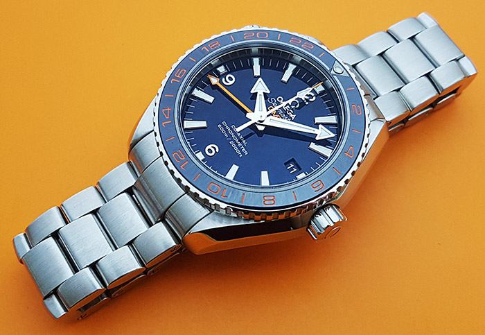 Omega Seamaster Planet Ocean Co-Axial GMT Good Planet Wristwatch Ref. 232.30.44.22.03.001