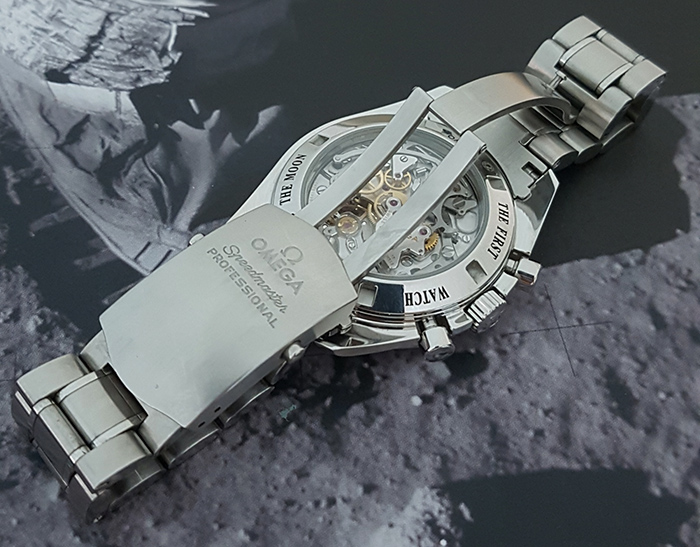 Omega Speedmaster Moonwatch Professional Chronograph 42mm Ref. 311.30.42.30.01.006