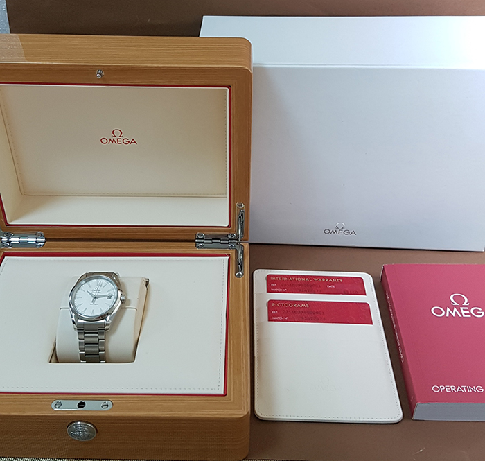 Omega Seamaster Aqua Terra Quartz Wristwatch Ref. 231.10.39.60.02.001