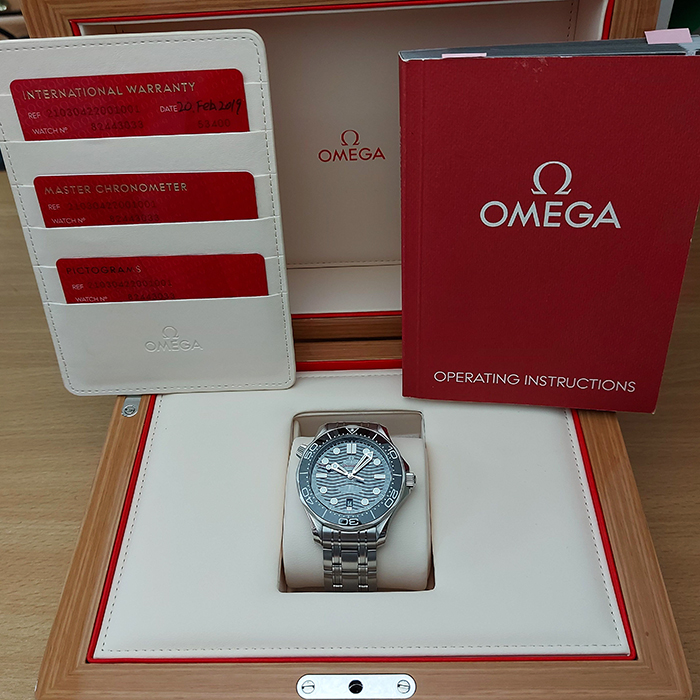 Omega Seamaster Diver 300M Co-Axial Wristwatch Ref. 210.30.42.20.01.001