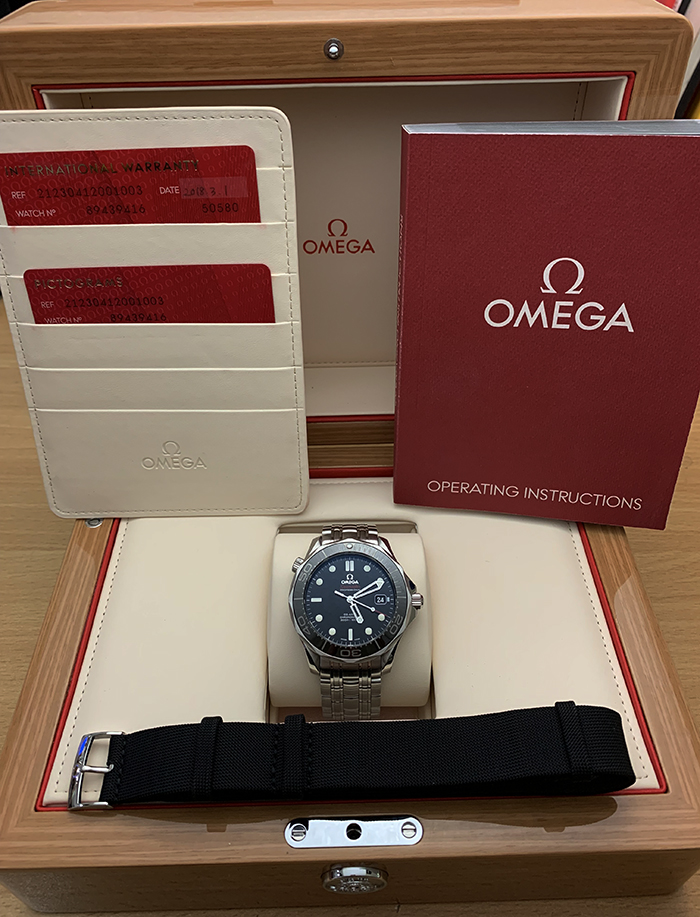 Omega Seamaster Professional Men's Co-Axial Black Wristwatch Ref. 212.30.41.20.01.003