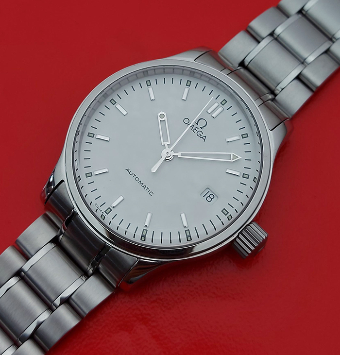 Omega Classic Date Automatic Wristwatch Ref. 5203.20