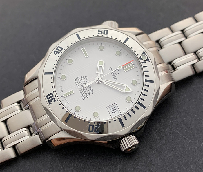 Omega Seamaster Professional MIDSIZE Chronometer Wristwatch 300M Ref. 2552.20