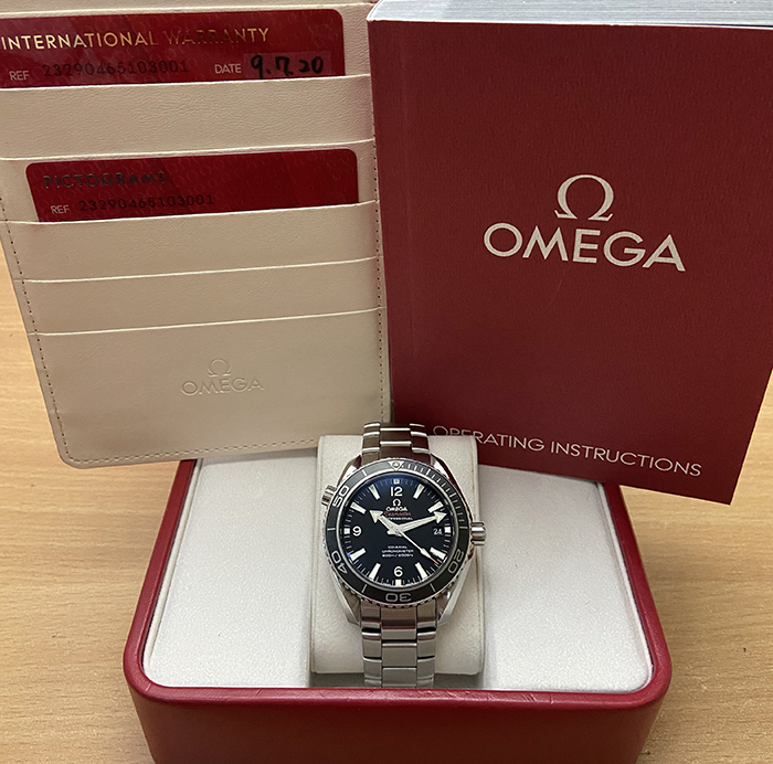 Omega Seamaster Planet Ocean Co-Axial Wristwatch Ref. 232.30.42.21.01.001
