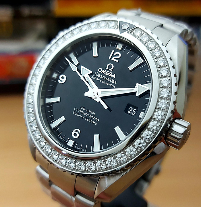 Omega Seamaster Planet Ocean Ref. 232.15.46.21.01.001