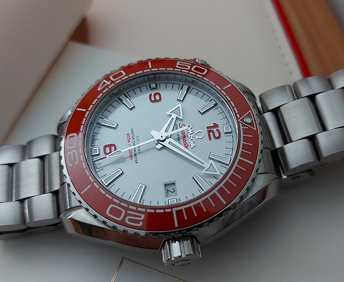 Omega Seamaster Planet Ocean Co-Axial Wristwatch Ref. 215.30.44.21.04.001