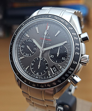 Omega Speedmaster Date Chronograph Ref. 323.30.40.40.06.001