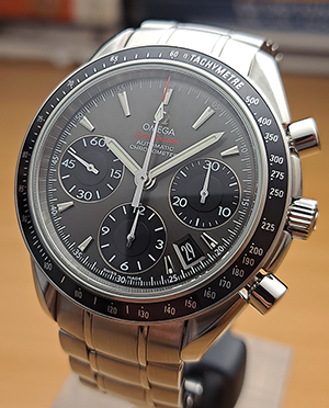Omega Speedmaster Date Chronograph Ref. 323.30.40.40.06.001