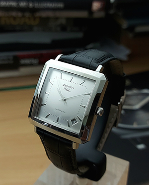 Zenith Elite Automatic 670 Wristwatch Ref. 90/01.0100.670