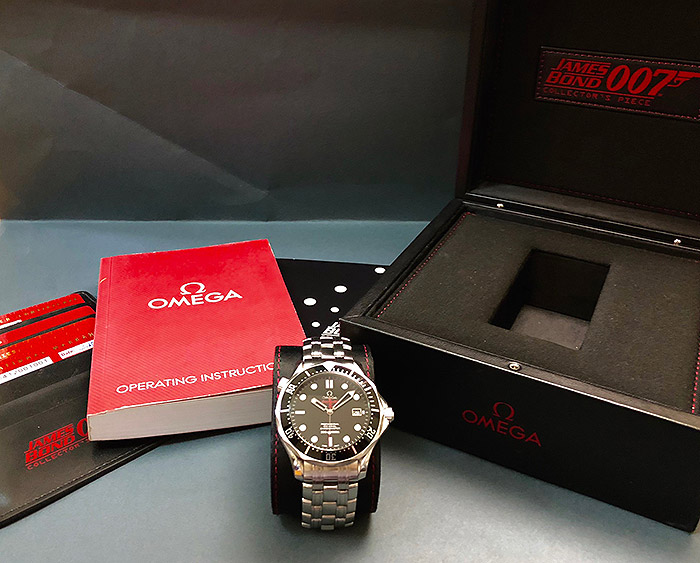 Omega Seamaster 300M Chronometer Co-Axial 007 Wristwatch Ref. 212.30.41.20.01.001