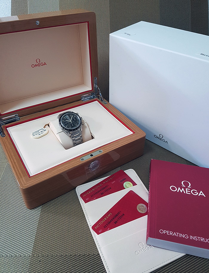 Omega Speedmaster Chronograph Wristwatch Ref. 323.30.40.40.06.001