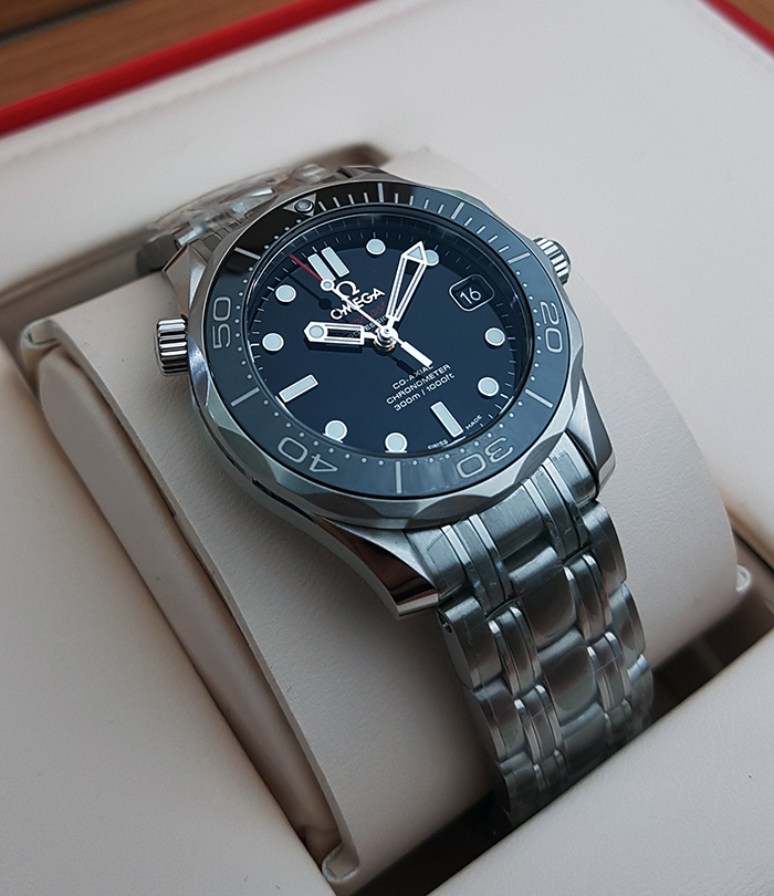 Omega Seamaster Professional Co-Axial Wristwatch Ref. 212.30.36.20.01.002