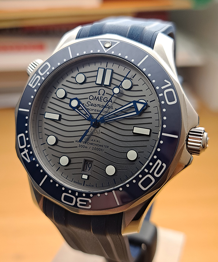 Omega Seamaster Professional Diver 300M Ref. 210.32.42.20.06.001