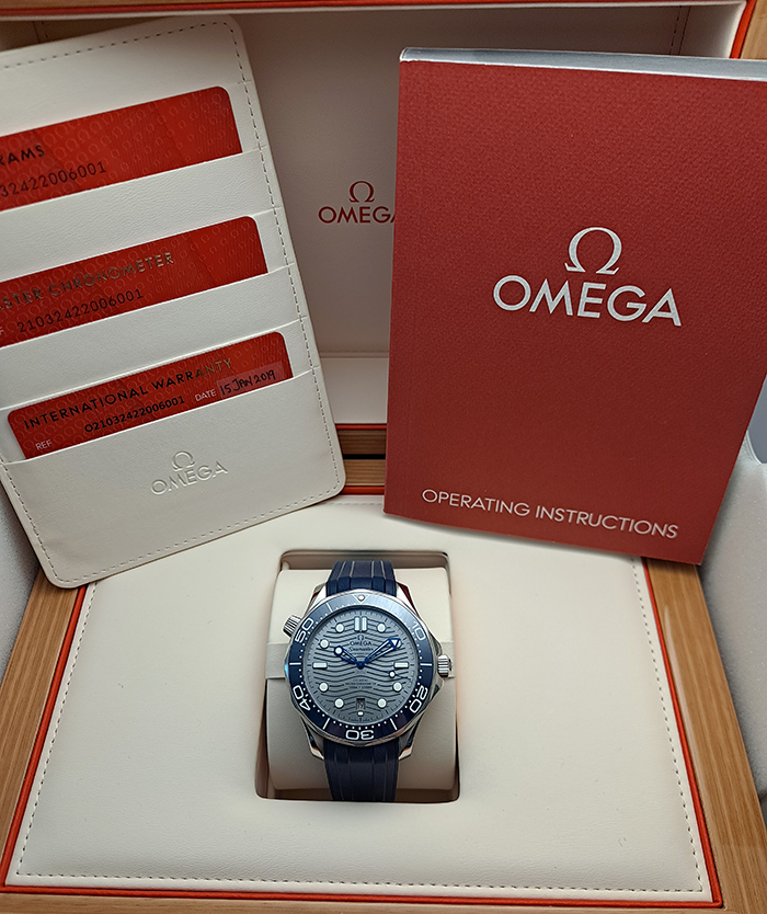 Omega Seamaster Professional Diver 300M Ref. 210.32.42.20.06.001