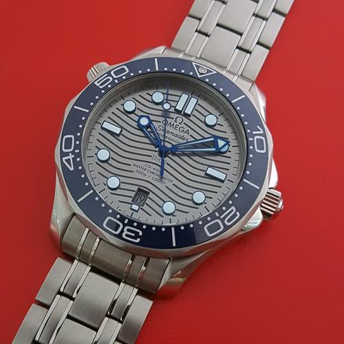 Omega Seamaster Professional Co-Axial Master Chronometer  Diver Wristwatch Ref. 210.30.42.20.06.001