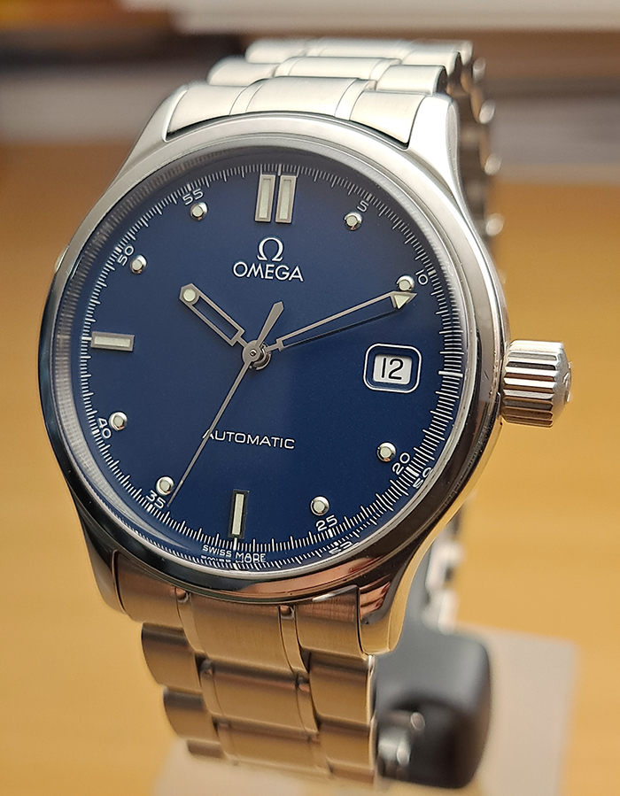 Blue Omega Classic Date Ref. 5203.80