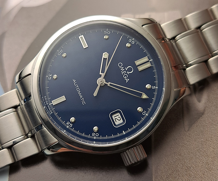 Blue Omega Classic Date Ref. 5203.80