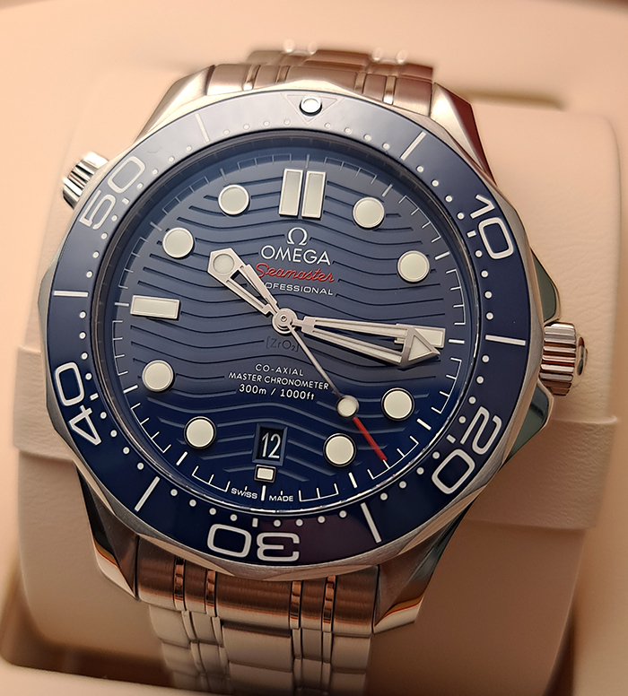 BLUE Omega Seamaster Diver 300M Co-Axial Wristwatch Ref. 210.30.42.20.03.001