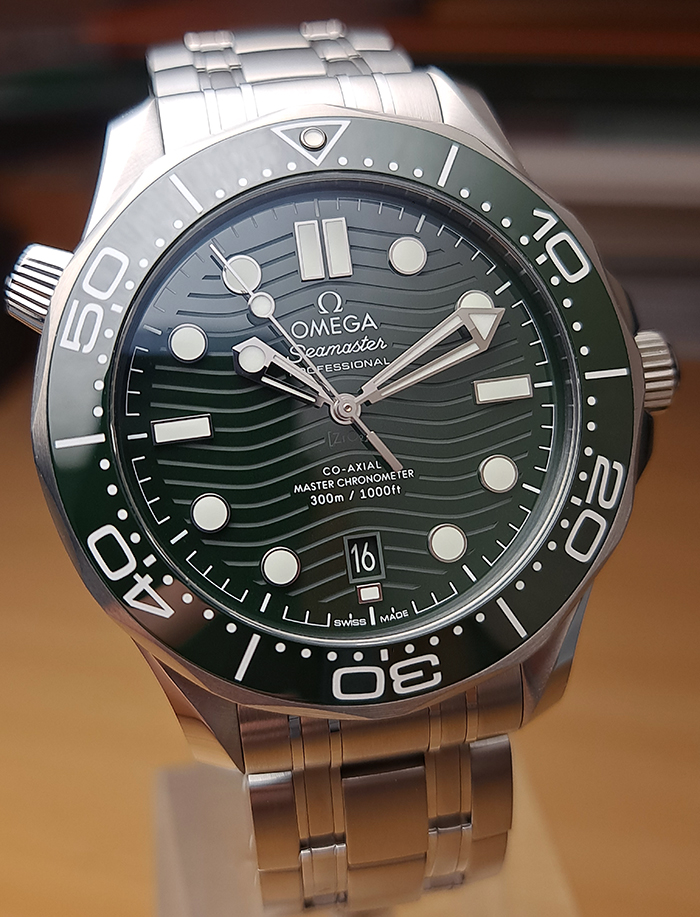 GREEN Omega Seamaster Diver 300M Co-Axial Wristwatch Ref. 210.30.42.20.10.001