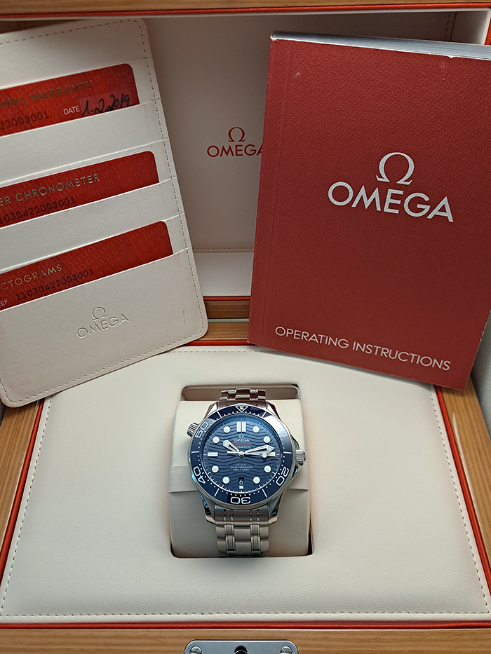 BLUE Omega Seamaster Diver 300M Co-Axial Wristwatch Ref. 210.30.42.20.03.001