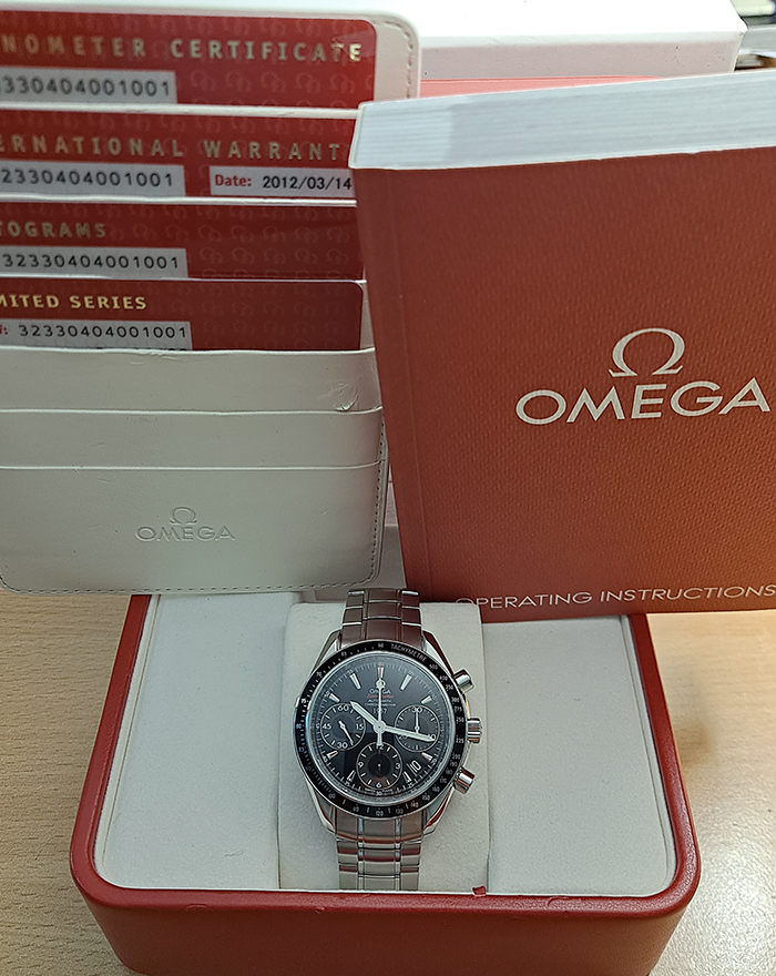 Omega Speedmaster Date 1957 Limited Japan Edition Ref. 323.30.40.40.01.001