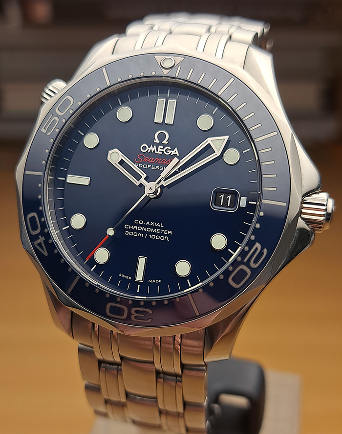 BLUE Omega Seamaster Professional Co-Axial Wristwatch Ref. 212.30.41.20.03.001