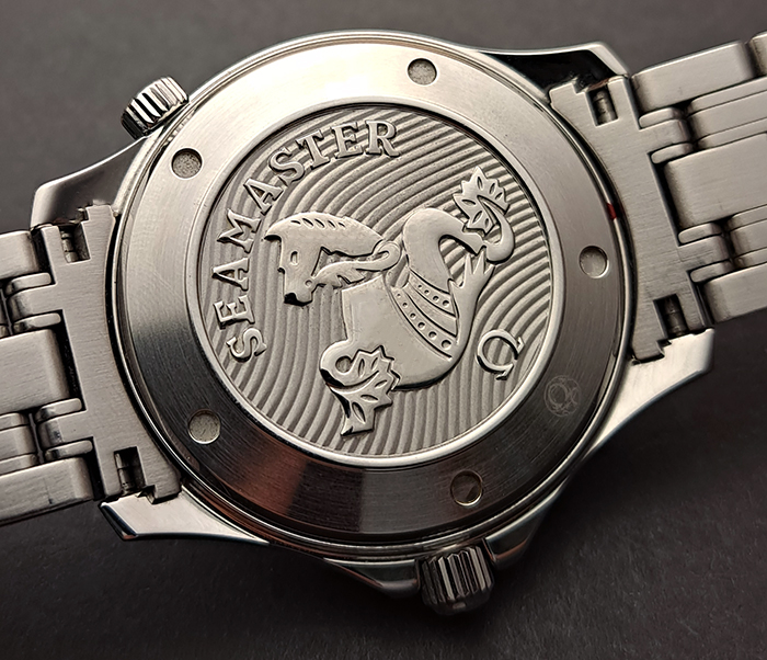 BLUE Omega Seamaster Professional Co-Axial Wristwatch Ref. 212.30.41.20.03.001