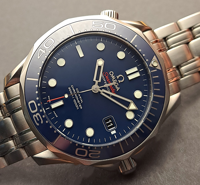 BLUE Omega Seamaster Professional Co-Axial Wristwatch Ref. 212.30.41.20.03.001