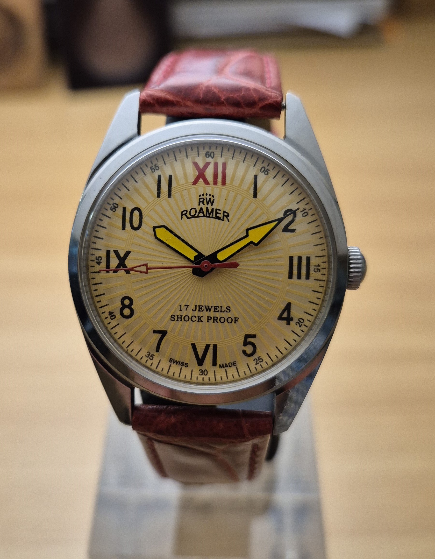 RW Roamer Popular 17 Jewels Shock Proof Wristwatch