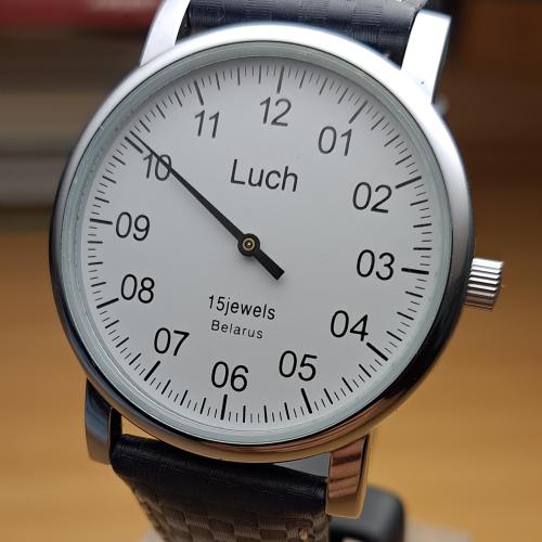 LUCH Wristwatch