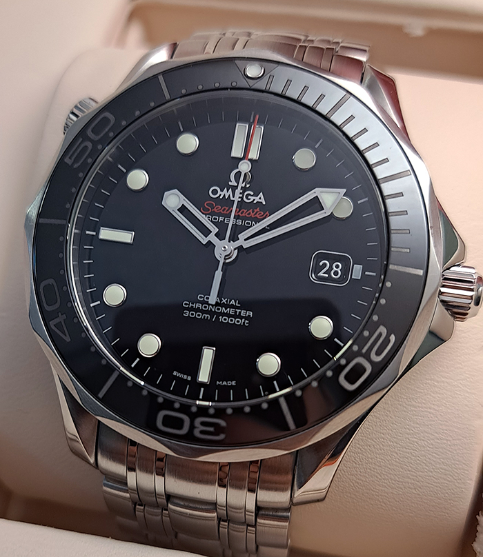 Omega Seamaster Professional Co-Axial Wristwatch Ref. 212.30.41.20.01.003