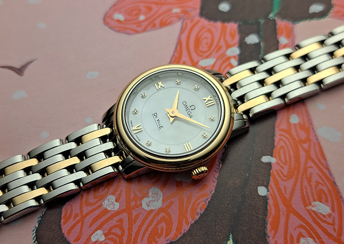 Ladies Omega De Ville Prestige 18k YG/SS Diamond Dial Ref. 424.20.24.60.55.001