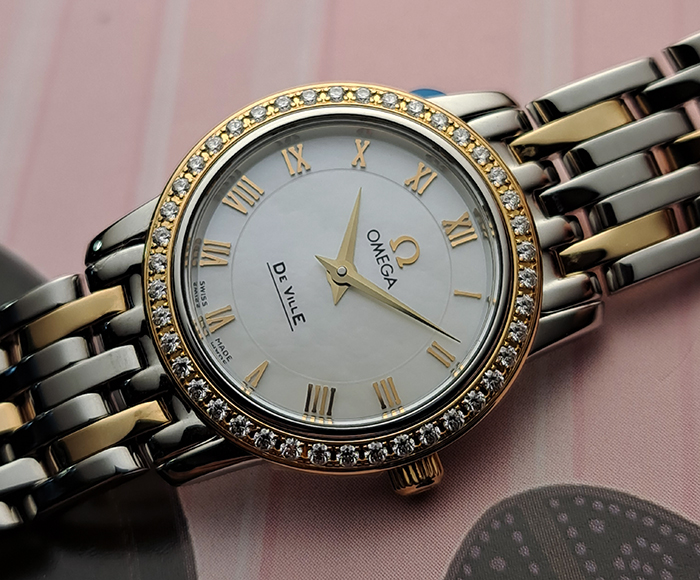 Ladies Omega De Ville Prestige 18K YG/SS Diamond bezel Ref. 4375.71